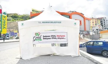 Mamak ekmeğini paylaşıyor