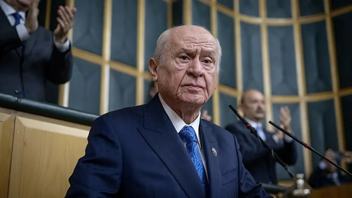 Devlet Bahçeli: “15 Temmuz çok katmanlı bir işgal teşebbüsüdür” Devlet Bahçeli: “15 Temmuz çok katmanlı bir işgal teşebbüsüdür”