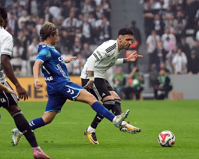 besiktas-samsunspor-canli-besiktas-samsunsporu-konuk-ediyor-1763909113918.jpg