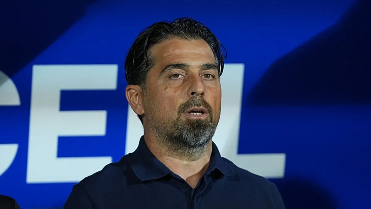 Rizespor'da İlhan Palut'tan taraftarların tezahüratlarına yanıt!