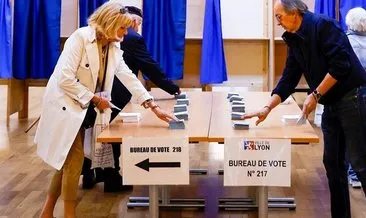 Fransa’da halk genel seçimlerin ikinci turu için sandık başında