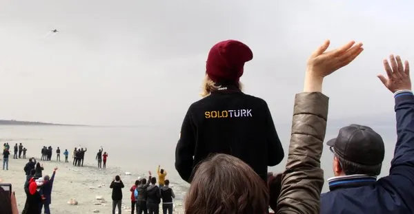 Solo Türk, Atatürk’ün Burdur’a gelişi için uçtu