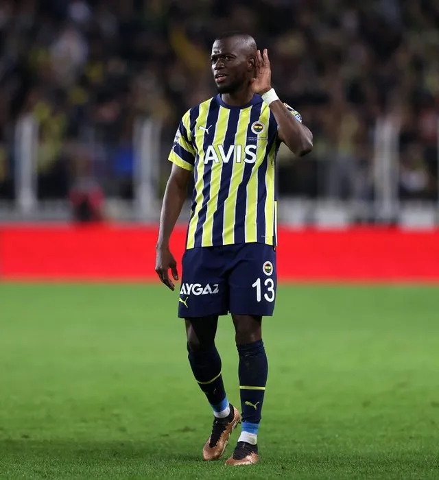 Son dakika transfer haberi: Fenerbahçe'de taraftarı yıkan ayrılık! Bedavaya yuvadan uçabilir...