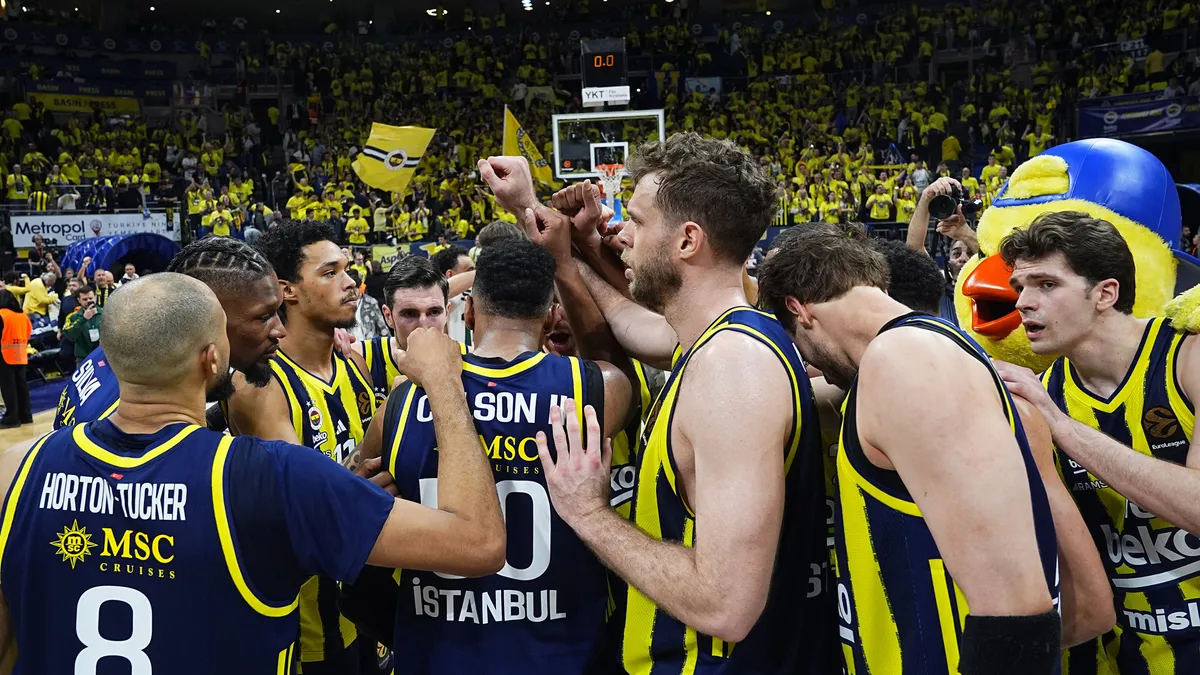 CANLI | Olympiakos-Fenerbahçe Beko! Sarı-lacivertliler, EuroLeague finali için sahada… CANLI | Olympiakos-Fenerbahçe Beko! Sarı-lacivertliler, EuroLeague finali için sahada…