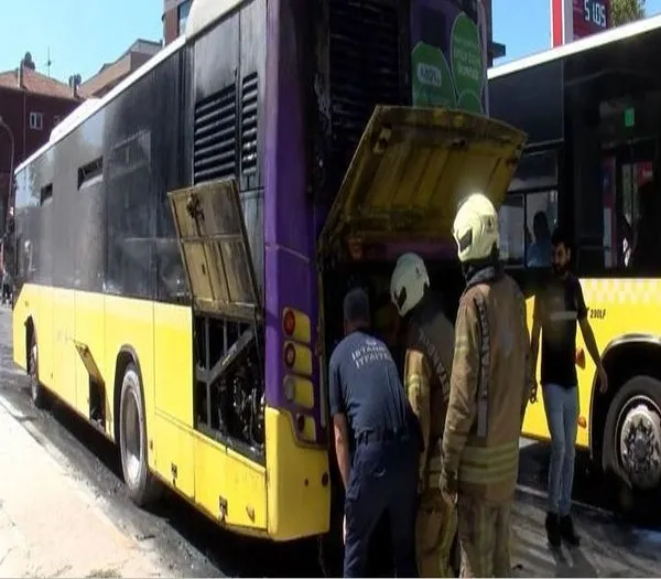 seyir-haldeki-iett-otobusu-alev-aldi-yolcu-olmamasi-olasi-faciayi-onledi-1751892870976.jpg