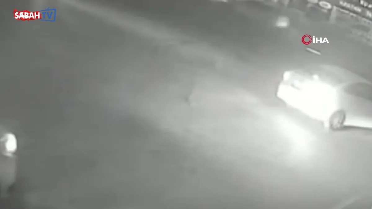 Altınova Belediyesi’nin makam aracının kaza görüntüleri ortaya çıktı | Video videosunu izle Altınova Belediyesi’nin makam aracının kaza görüntüleri ortaya çıktı | Video videosunu izle