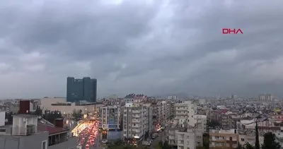 SON DAKİKA: Antalya için Meteoroloji’den ’Kırmızı kod’ uyarısı! Fırtına ve kuvvetli yağıştan görüntüler...