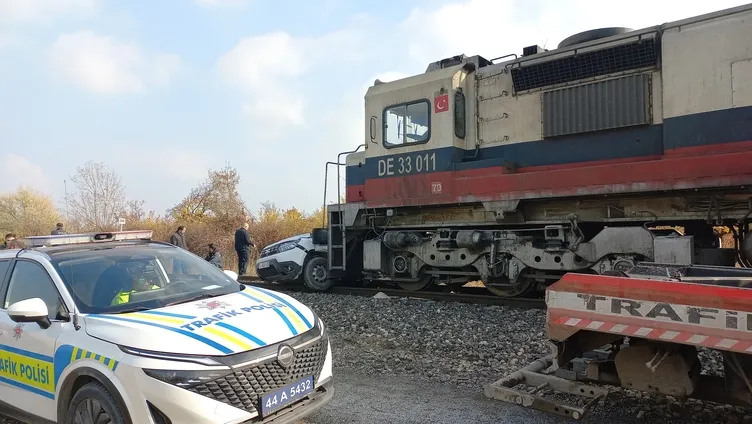 Malatya’da kaza: Yük treni 2 kişiye çarptı!
