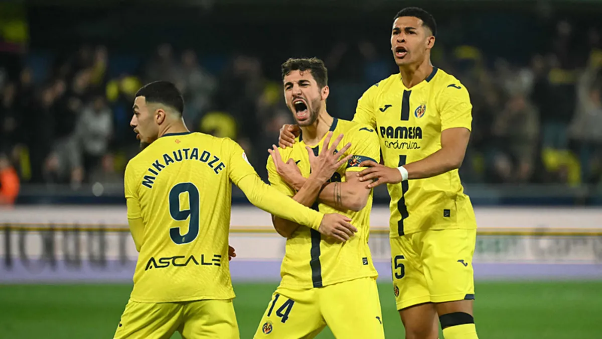 Villarreal, Valencia karşısında geri döndü! Villarreal, Valencia karşısında geri döndü!