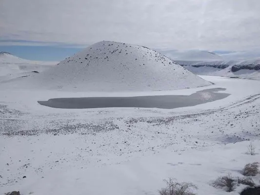Kar yağışları, kuruyan Meke Gölü’ne umut oldu