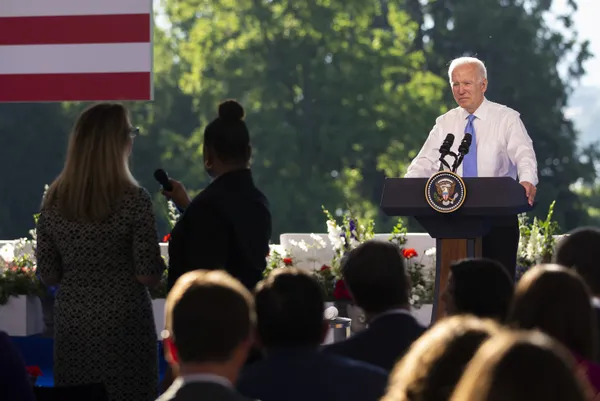 abd-baskani-joe-biden-gazeteciyi-boyle-azarladi-1623926107453.jpg ABD Başkanı Joe Biden gazeteciyi böyle azarladı!