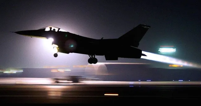 TSK, Irak’ın kuzeyindeki 20 PKK inini yerle bir etti TSK, Irak’ın kuzeyindeki 20 PKK inini yerle bir etti