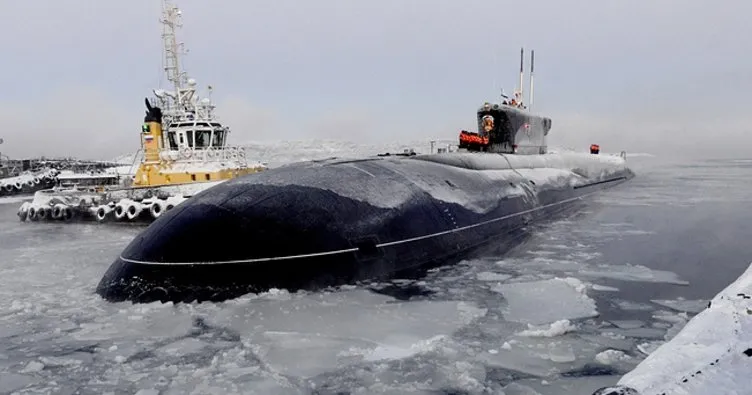 Rusya’nın yeni nesil nükleer denizaltısı suya indirildi