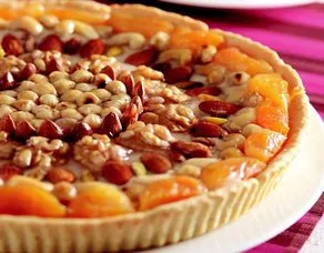 Kuruyemişli Tart