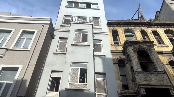 Özgür Özel’e Saldırı