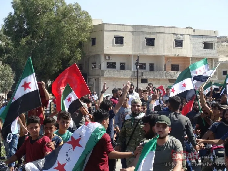 İdlib halkından Türk bayraklı gösteri