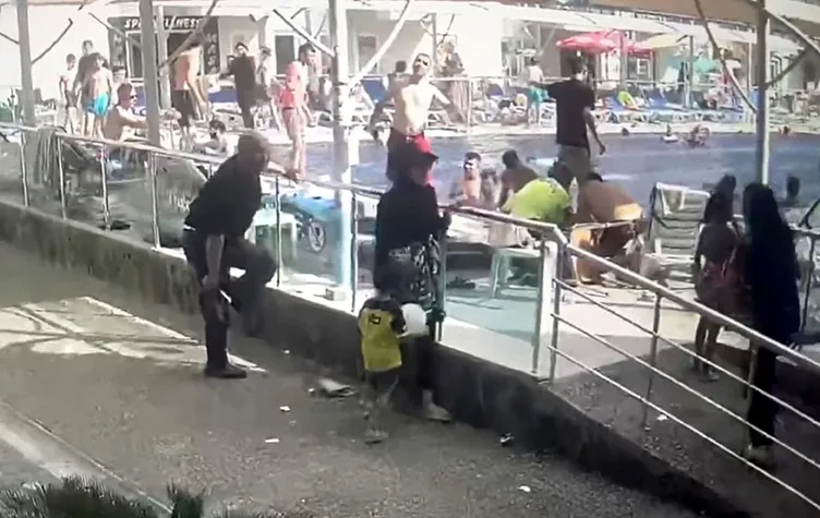 Tatilini geçirdiği otelin havuz kenarında başına baca kapağı düşen hemşire hayatını kaybetti!