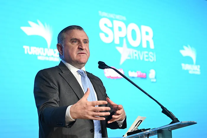 canli-sporun-zirvesi-turkuvaz-medyada-genclik-ve-spor-bakani-askin-baktan-onemli-sozler-1733823882620.jpeg