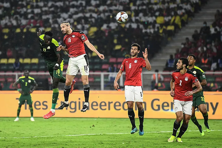 Son dakika: Afrika Uluslar Kupası’nda futbol tarihine geçecek anlar! Maçın hakeminden Mohamed Salah’a ilginç tepki…