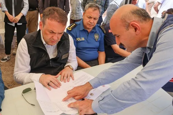 Yangın bölgesinde konteyner kent kurulumu