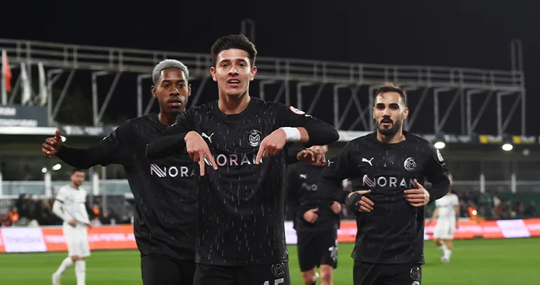 Manisa FK, Bodrum FK’yı 90+3’te devirdi!