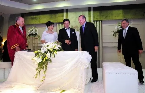 Gül ve Erdoğan nikah şahitliği  yaptı