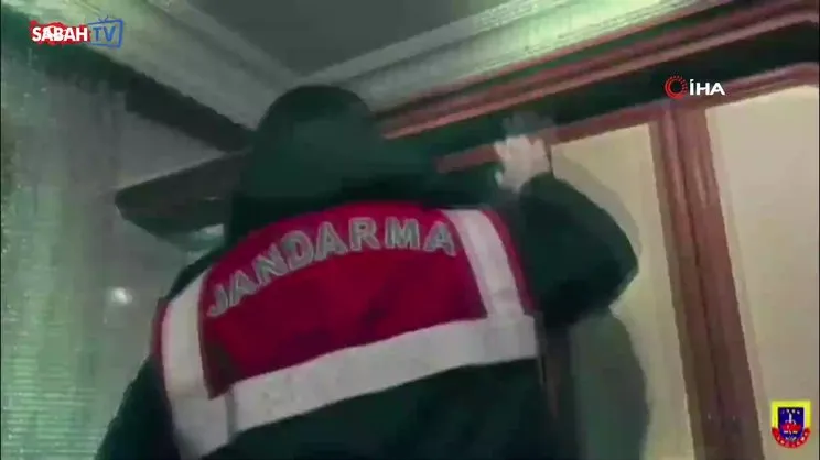Erzurum'da jandarmadan uyuşturucu tacirlerine operasyon | Video