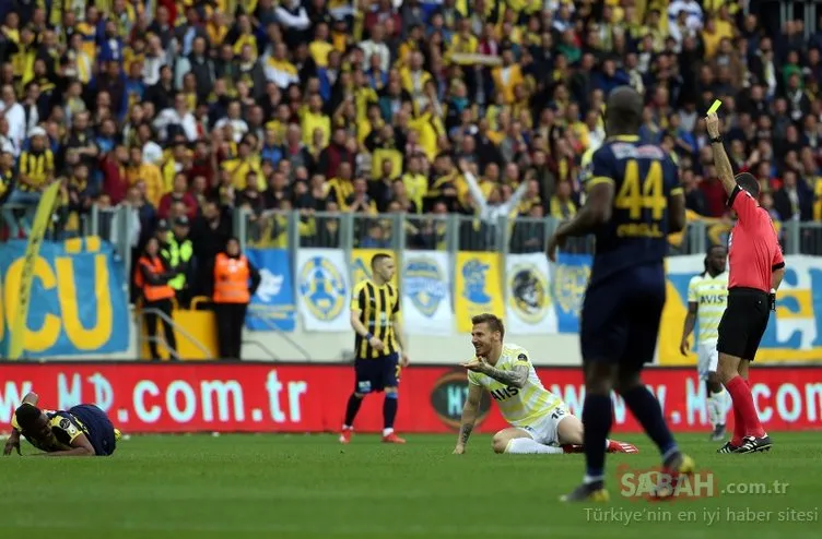 Ankaragücü-Fenerbahçe maçında kavga çıktı! 2 kırmızı kart