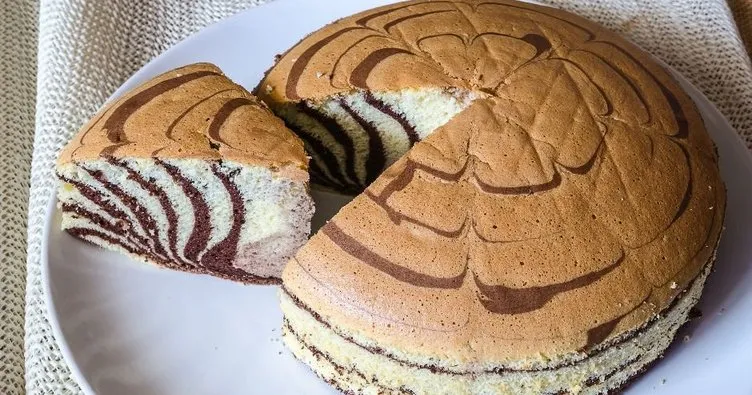 Eşsiz lezzeti ve harika görüntüsüyle Zebra Kek tarifi; yapılışı ve