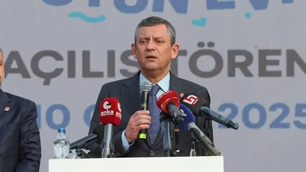 ak-partili-cankiridan-chp-lideri-ozele-izmiri-yagmurlu-havalarda-ziyaret-edin-1736587637052.jpg