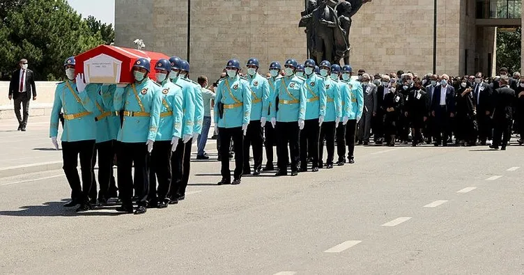 Eski Devlet Bakanı Mehmet Adnan Ekmen’in cenazesi Gercüş’te toprağa verildi