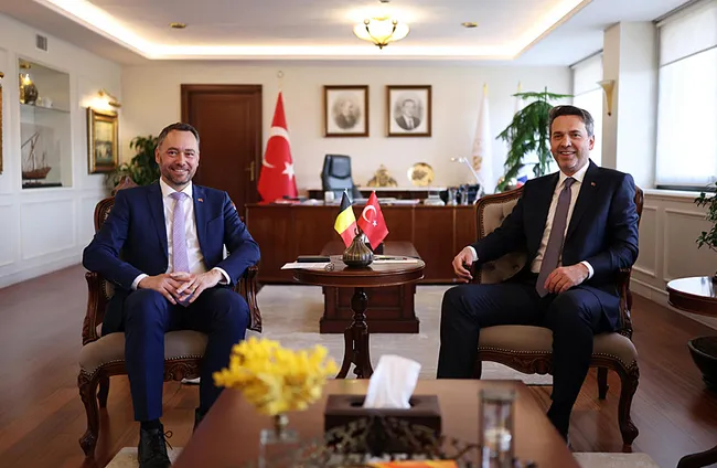 bakan-bayraktar-uluslararasi-is-birliklerini-daha-ileri-bir-zeminde-gelistirmeyi-esas-aliyoruz-1778684301257.jpeg Bakan Bayraktar: “Uluslararası iş birliklerini daha ileri bir zeminde geliştirmeyi esas alıyoruz”