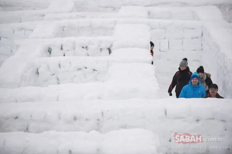 Dünyanın en büyük kar labirenti