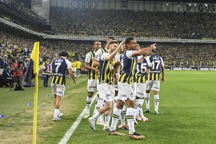 Son dakika haberi: Fenerbahçe-Başakşehir maçında olay yaratan tepki! Dünya yıldızından büyük tavır