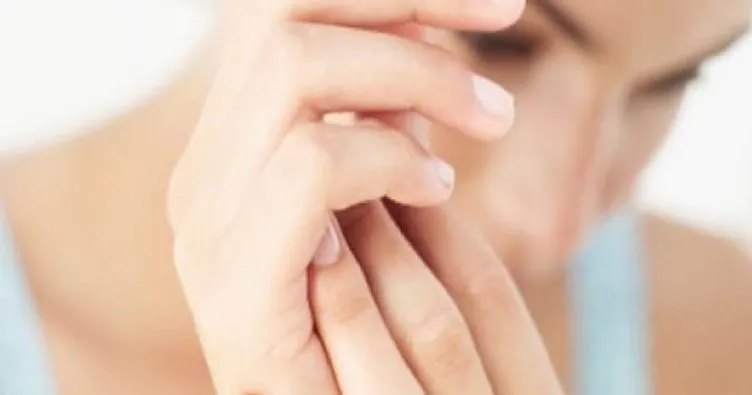 Parmak uyuşması neden olur? El ve parmak uyuşması tedavisi mümkün mü?
