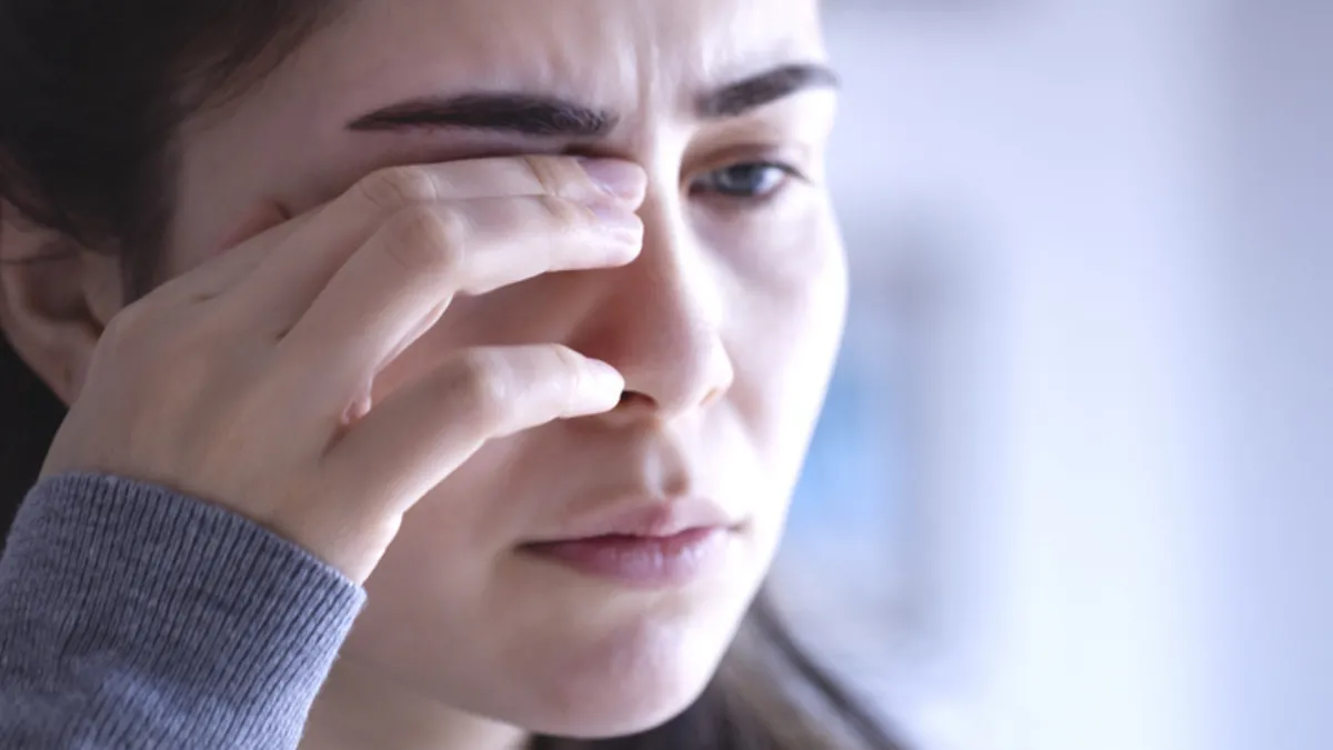 Sinsi ilerliyor, fark edilmezse körlüğe götürüyor! Eğer bu belirti varsa… Sinsi ilerliyor, fark edilmezse körlüğe götürüyor! Eğer bu belirti varsa…