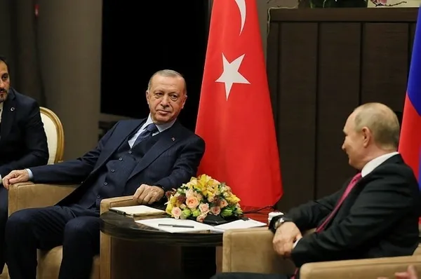 turkiyenin-keskinlesen-ustunlugu-mansetlerde-financial-times-baskan-erdoganin-ustaligina-ovgu-yagdirdi-1668863097085.jpg