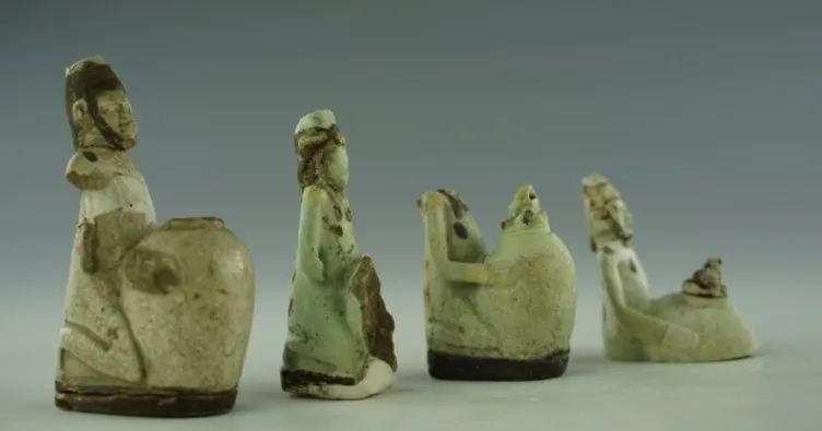 Mısır’dan Anadolu’ya uzanan 2 bin 700 yıllık koku kapları İzmir Arkeoloji Müzesinde