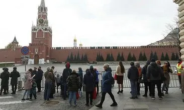 Kremlin’in burcu yıkıldı! Kızıl Meydan ziyarete kapatıldı