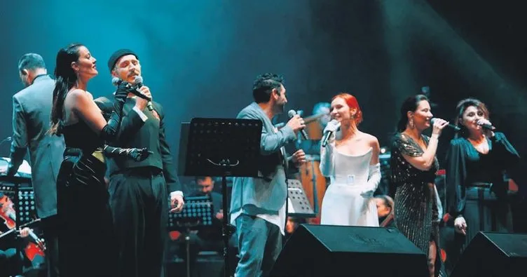 Açıkhava’da Murathan Mungan şarkıları