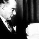 Bakanlar Kurulu Atatürk’ün başkanlığında toplandı