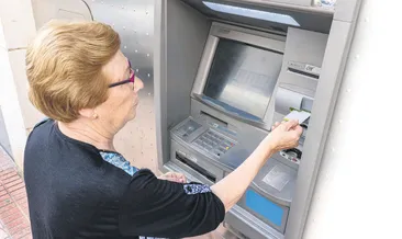 Emeklilerin zam farkı yarın yatıyor