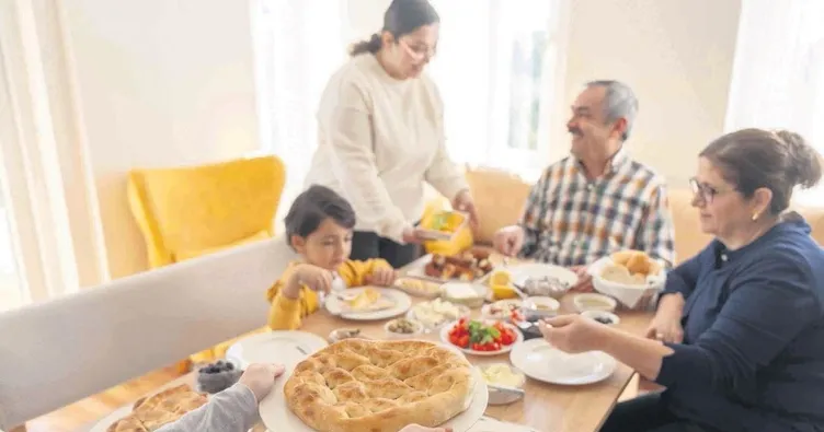 Sağlıklı iftarın sırrı 10 dakika ara