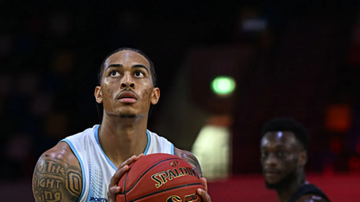 Türk Telekom Basketbol Takımı’nda Allman sakatlandı Türk Telekom Basketbol Takımı’nda Allman sakatlandı