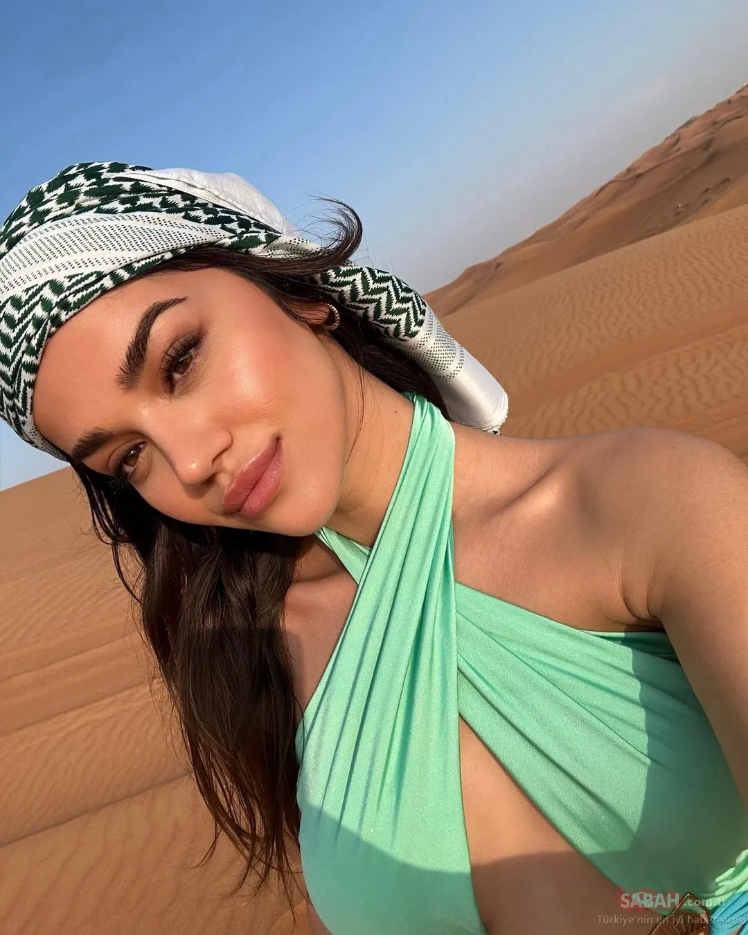 A k Tazelediler Berk Atan Ve Selin Ya c o lu nun Dubai Pozlar Olay a-k-tazelediler-berk-atan-ve-selin-ya-c-o-lu-nun-dubai-pozlar-olay
