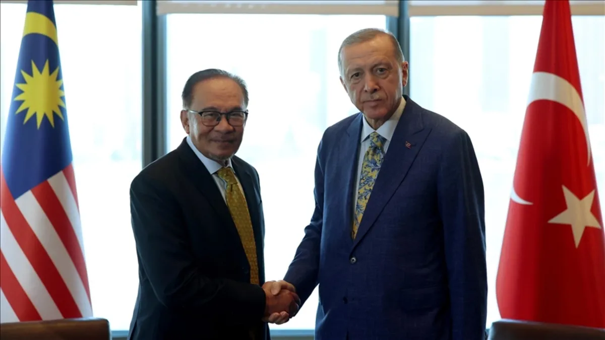 Başkan Recep Tayyip Erdoğan davet etmişti: Malezya Başbakanı Türkiye’ye geliyor! Başkan Recep Tayyip Erdoğan davet etmişti: Malezya Başbakanı Türkiye’ye geliyor!