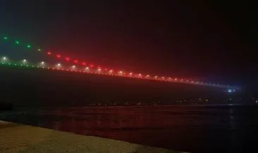 FSM Köprüsü Azerbaycan bayrağı renklerine büründü