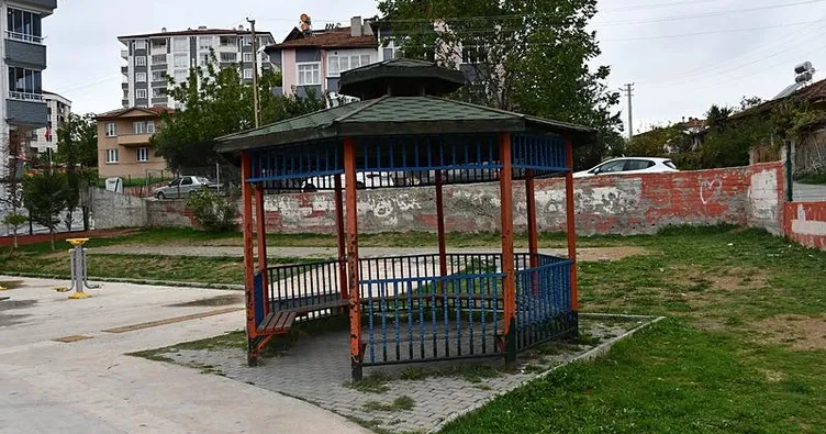 Kızının gözleri önünde öldürüldü