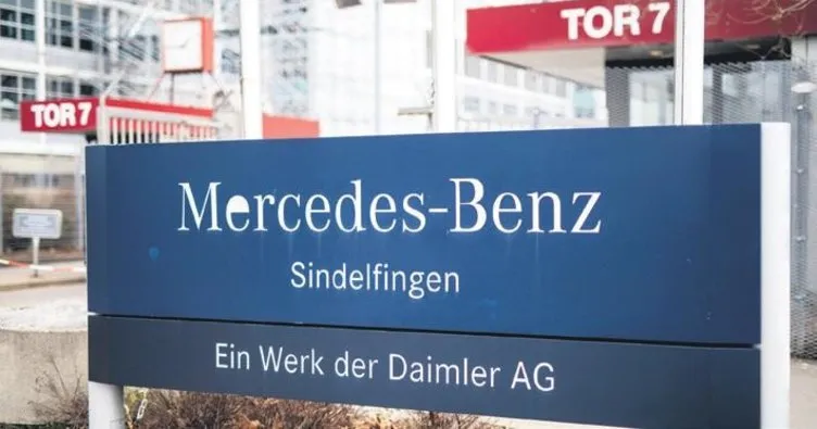 Daimler fabrikasına minibüslü saldırı