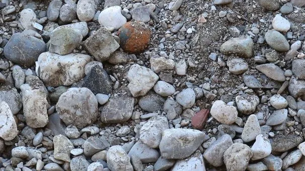 Bayburt’ta patlamamış 58 top mermisi bulundu
